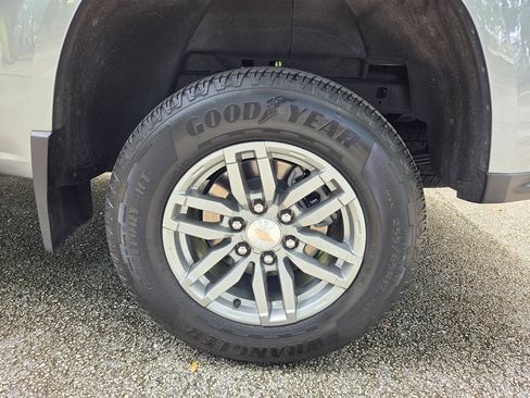 Used 2025 Chevrolet Colorado LT RWD image 23