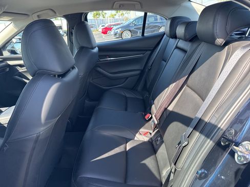 Used 2025 MAZDA MAZDA3 s image 9
