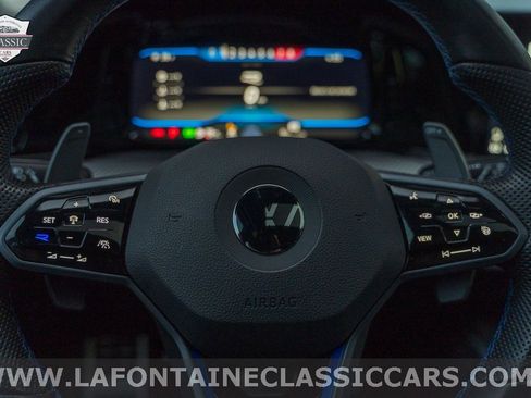 Used 2022 Volkswagen Golf R image 88