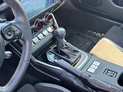 Used 2024 Toyota GR86 Premium w/ Performance Package image 22