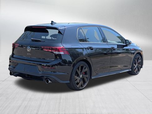 Used 2022 Volkswagen GTI SE FWD image 7