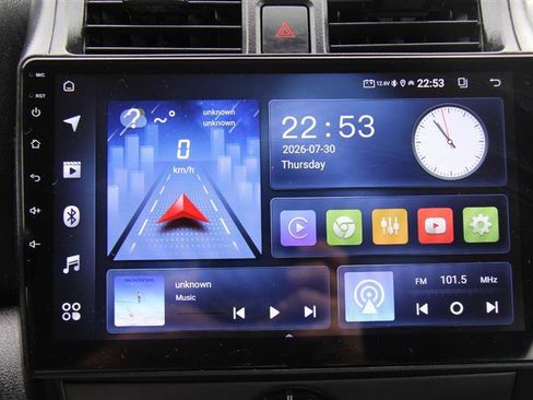 Used 2015 Nissan Versa SV FWD image 28