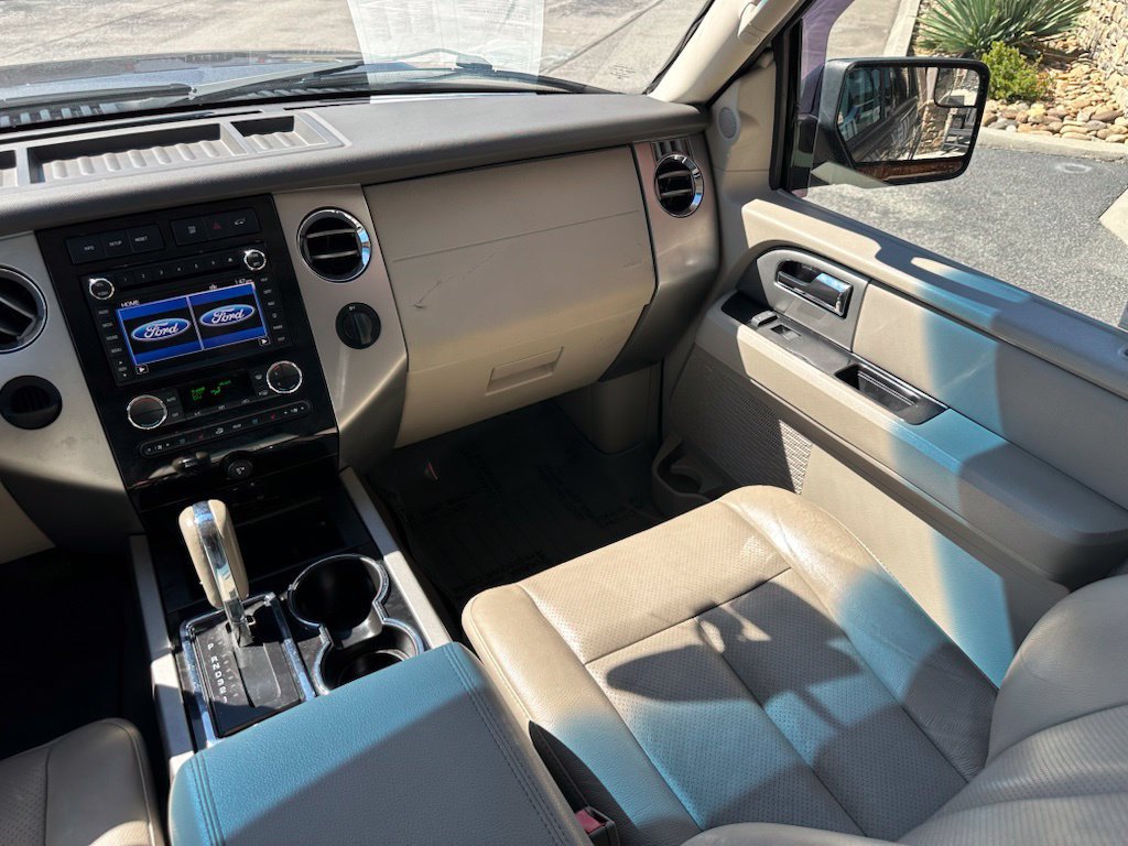 Used 2014 Ford Expedition Limited w/ Equipment Group 301A RWD image 33