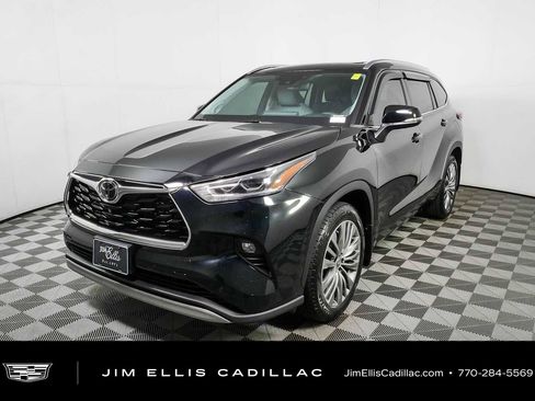 Used 2021 Toyota Highlander Platinum AWD/4WD image 27