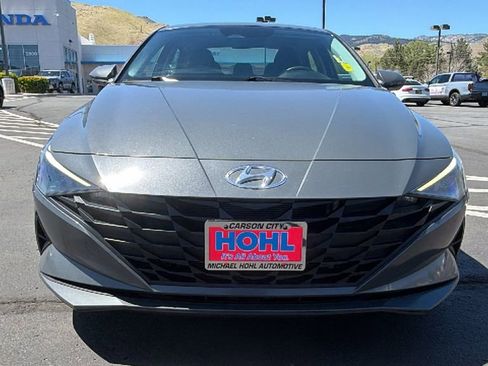 Used 2023 Hyundai Elantra Blue FWD image 8