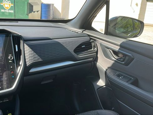 Certified 2025 Subaru Forester Premium AWD/4WD image 24