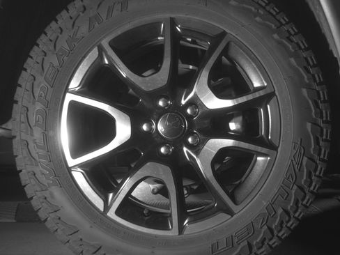 Used 2025 Jeep Compass Trailhawk AWD/4WD image 15