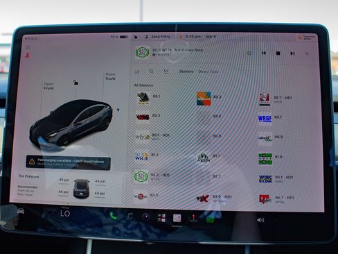 Used 2020 Tesla Model 3 Standard Range Plus RWD image 27