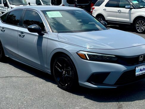 Used 2024 Honda Civic Sport image 4