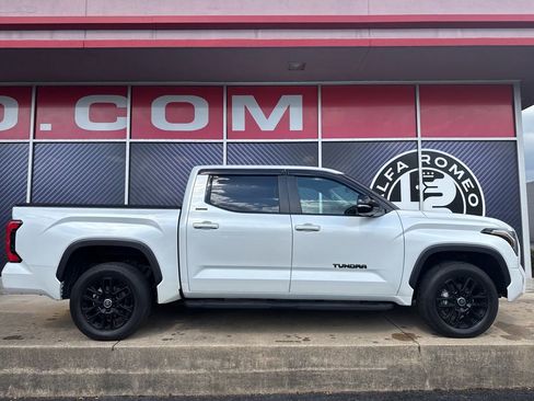 Used 2024 Toyota Tundra Limited AWD/4WD image 4
