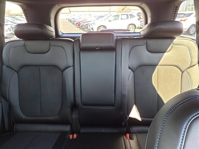 New 2023 Jeep Grand Cherokee Trailhawk AWD/4WD image 21