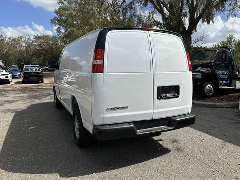 New 2026 Chevrolet Express 2500 w/ Driver Convenience Package image 4