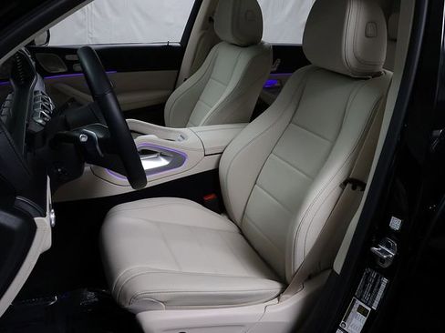 Certified 2026 Mercedes-Benz GLS 450 4MATIC image 10