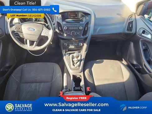 Used 2015 Ford Focus SE w/ SE Ecoboost Package FWD image 11