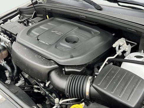 Used 2020 Jeep Grand Cherokee Limited w/ Luxury Group II image 32