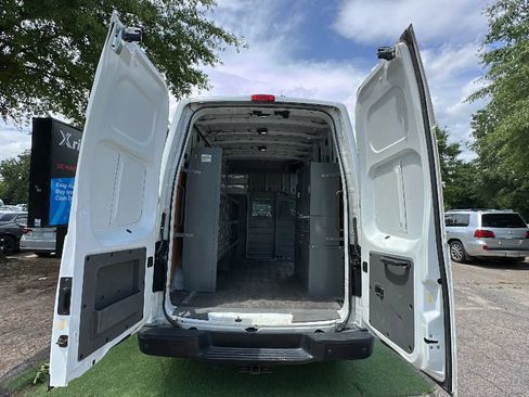 Used 2019 Nissan NV 2500 SV RWD image 16