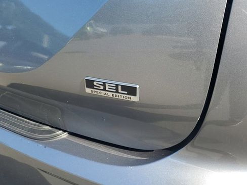 Used 2022 Mitsubishi Outlander SEL image 8