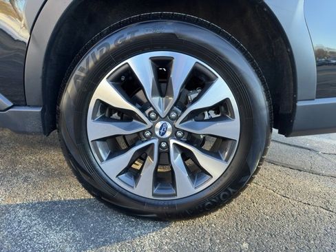 Used 2025 Subaru Outback Touring XT image 29