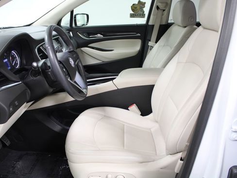 Used 2024 Buick Enclave Essence w/ Technology Package image 21