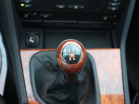 Used 1997 BMW 528i Sedan RWD image 39