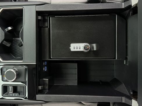 Used 2024 Toyota Tundra Limited w/ Power Package image 24