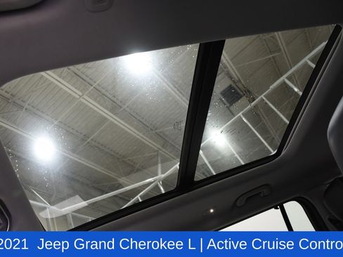 Used 2021 Jeep Grand Cherokee L Limited w/ Luxury Tech Group II image 25