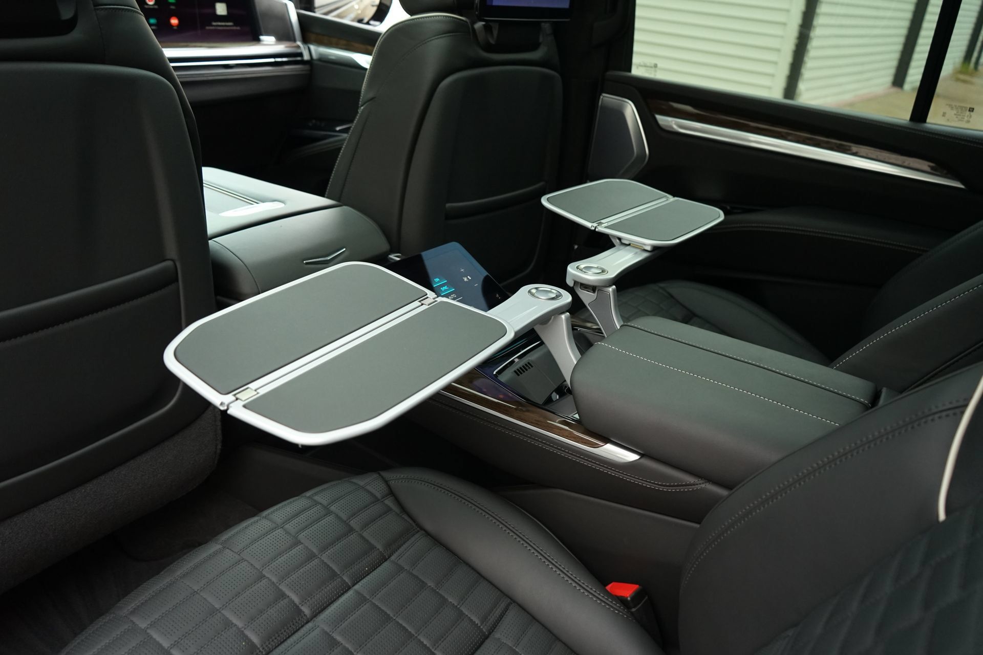 Used 2026 Cadillac Escalade Platinum Sport AWD/4WD image 27