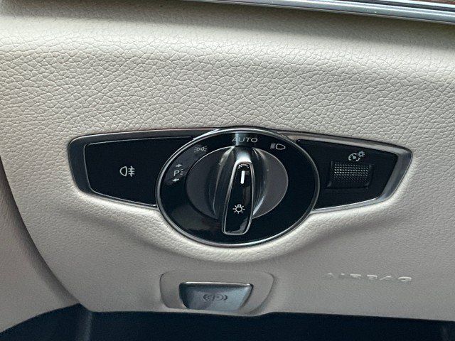 Used 2018 Mercedes-Benz E 300 4MATIC image 16