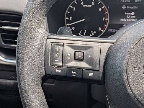 Used 2023 Nissan Rogue S AWD/4WD image 18