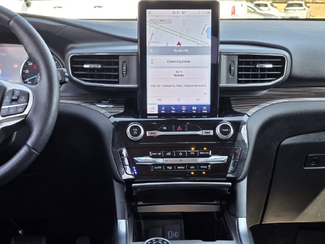 Certified 2024 Ford Explorer Limited w/ Limited Technology Package RWD image 9
