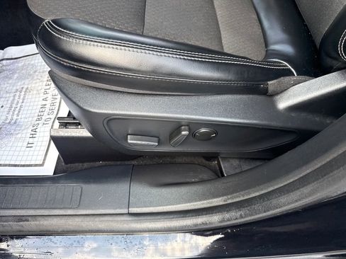 Used 2024 Ford Escape SE FWD image 40