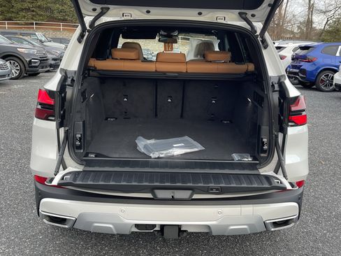 New 2026 BMW X5 xDrive40i w/ Executive Package image 8