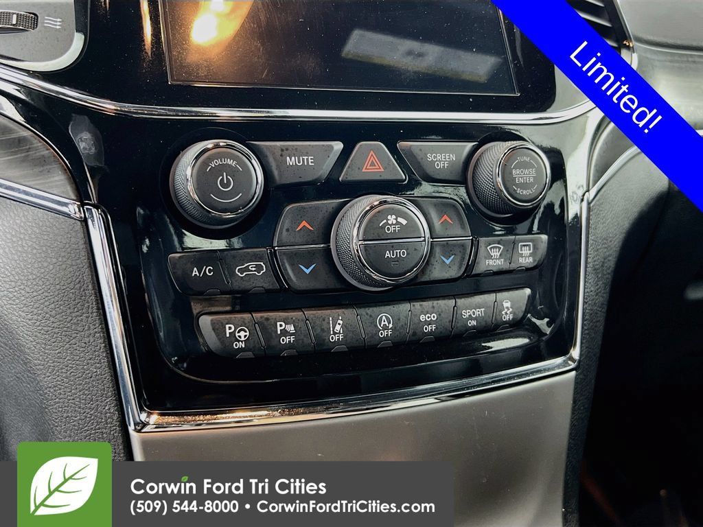Used 2021 Jeep Grand Cherokee Limited w/ Premium Lighting Group AWD/4WD image 9