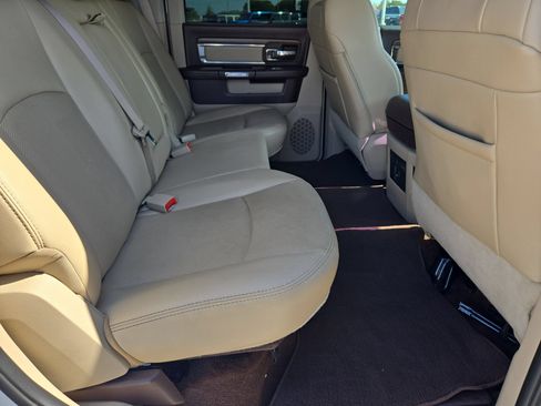 Used 2016 RAM 1500 Laramie w/ Convenience Group AWD/4WD image 24