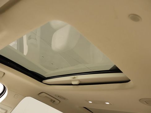 Used 2022 GMC Acadia Denali FWD image 16