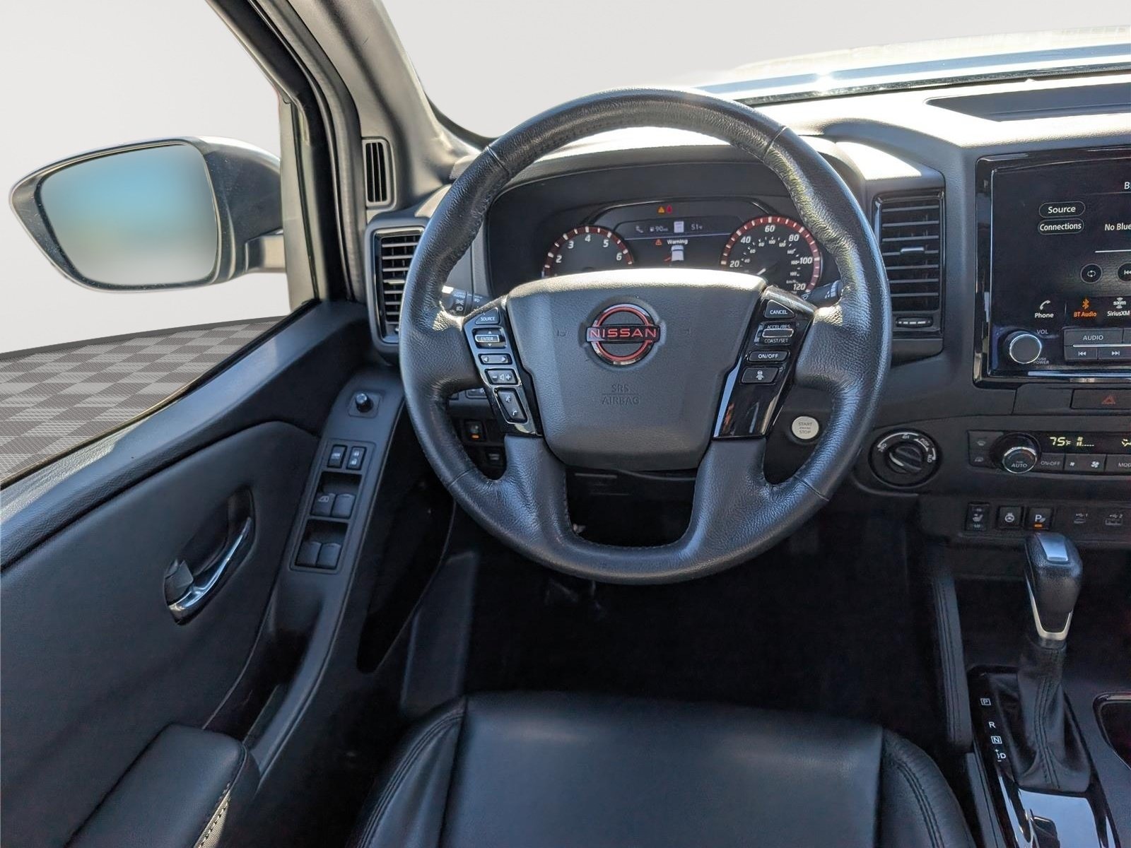 Used 2022 Nissan Frontier PRO-4X w/ Pro-4X Premium Package AWD/4WD image 17