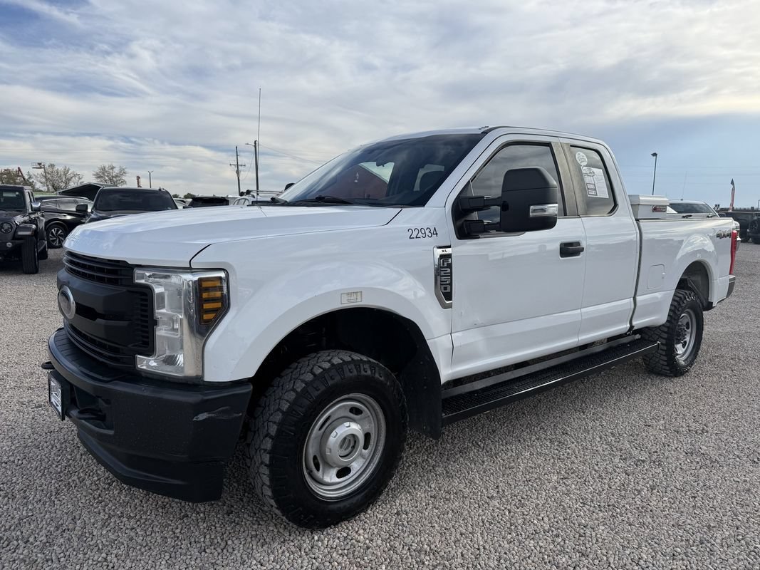Used 2019 Ford F250 XL w/ Power Equipment Group AWD/4WD image 4