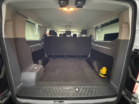 Used 2018 Ford Transit 150 XL RWD image 17