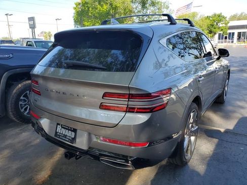 Used 2022 Genesis GV80 2.5T w/ Advanced Package 02 AWD/4WD image 4