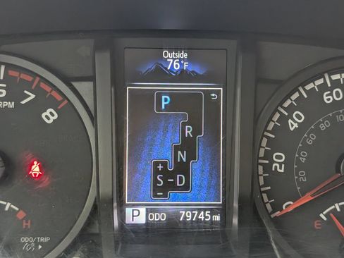 Used 2022 Toyota Tacoma SR AWD/4WD image 11