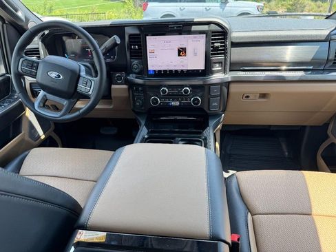 Used 2026 Ford F450 Lariat w/ Lariat Ultimate Package AWD/4WD image 12