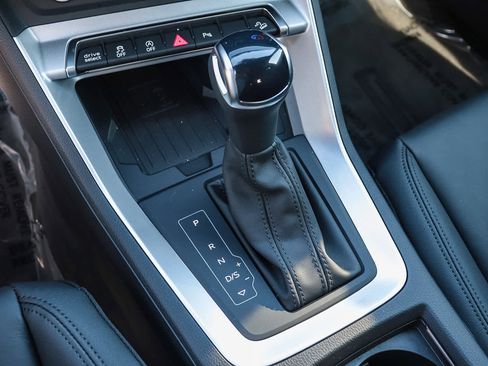 New 2025 Audi Q3 2.0T Premium image 26