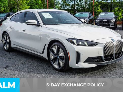 Used 2025 BMW i4 eDrive40 w/ Premium Package RWD image 4
