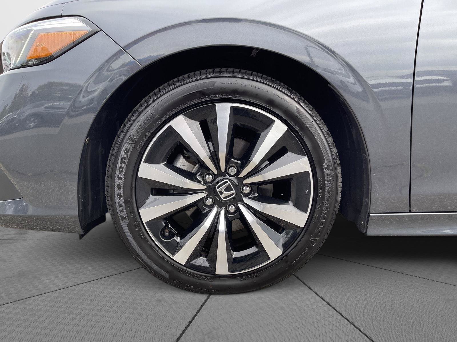 Used 2024 Honda Civic EX image 23