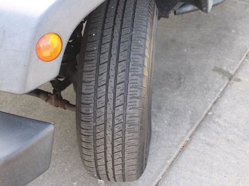 Used 2016 Jeep Wrangler Unlimited Sport w/ Max Tow Package image 13