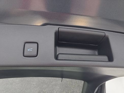 Certified 2022 Ford Escape SEL FWD image 33