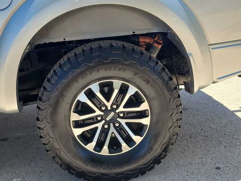 Used 2019 Ford F150 Raptor w/ Equipment Group 802A Luxury AWD/4WD image 12