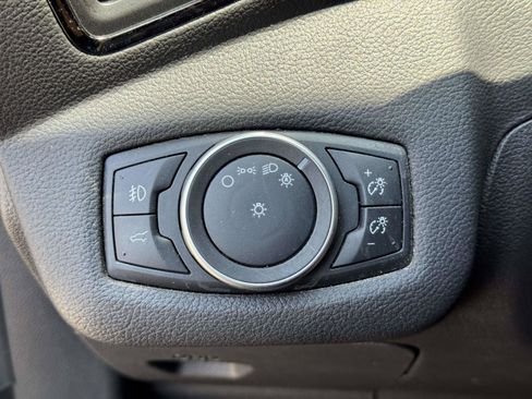 Used 2018 Ford Escape SEL AWD/4WD image 18