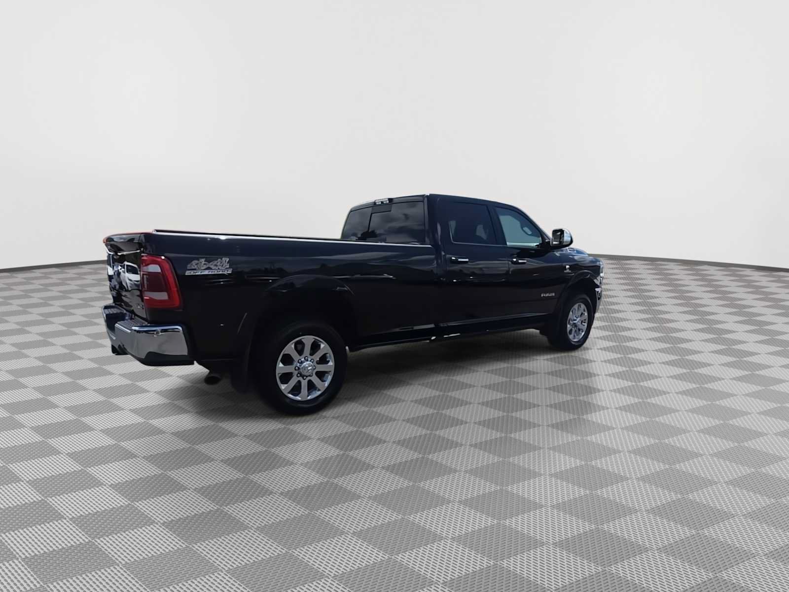 Used 2020 RAM 3500 Laramie AWD/4WD image 8
