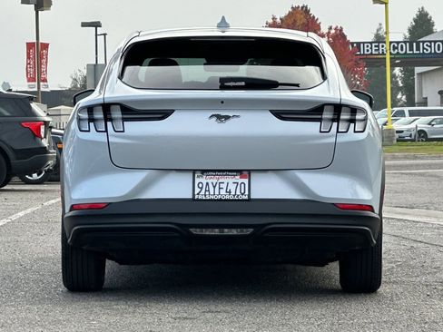 Certified 2022 Ford Mustang Mach-E Select image 8